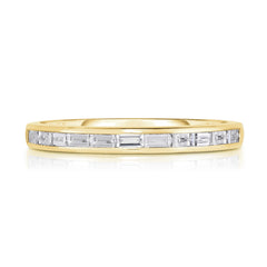 Channel Set Baguette Diamond Ring, 14k yellow gold - URBAETIS Fine Jewelry