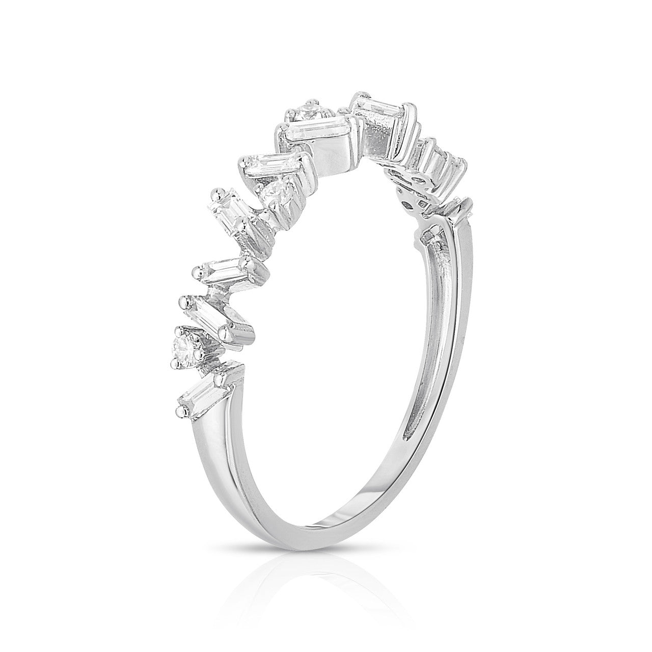 Baguette and Round Diamond Offset Ring, white gold, 16 diamonds, 0.34 carats - URBAETIS Fine Jewelry