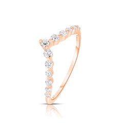 Graduated Diamond Single Prong V Ring, 14k rose gold, side view - URBAETIS Fine Jewelry