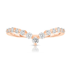 Graduated Diamond Single Prong V Ring, 14k rose gold - URBAETIS Fine Jewelry