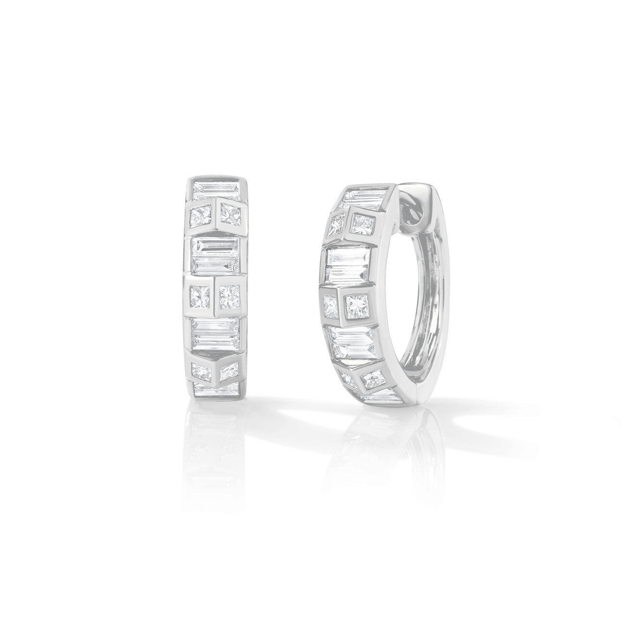 Baguette and Princess Cut Diamond Huggies, 14k white gold - URBAETIS Fine Jewelry