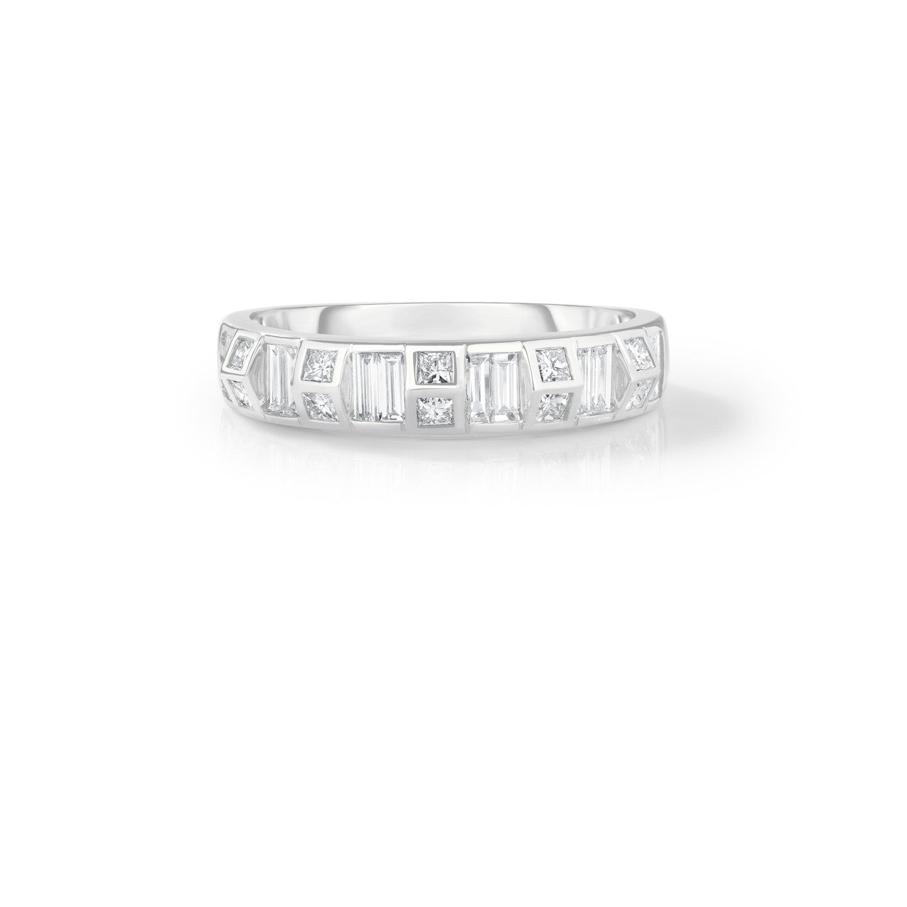Baguette and Princess Cut Diamond Ring, 14k white gold - URBAETIS Fine Jewelry