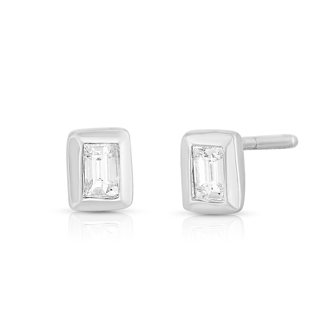 Bezel Set Baguette Studs, 14k white gold, 0.18 carats - URBAETIS Fine Jewelry