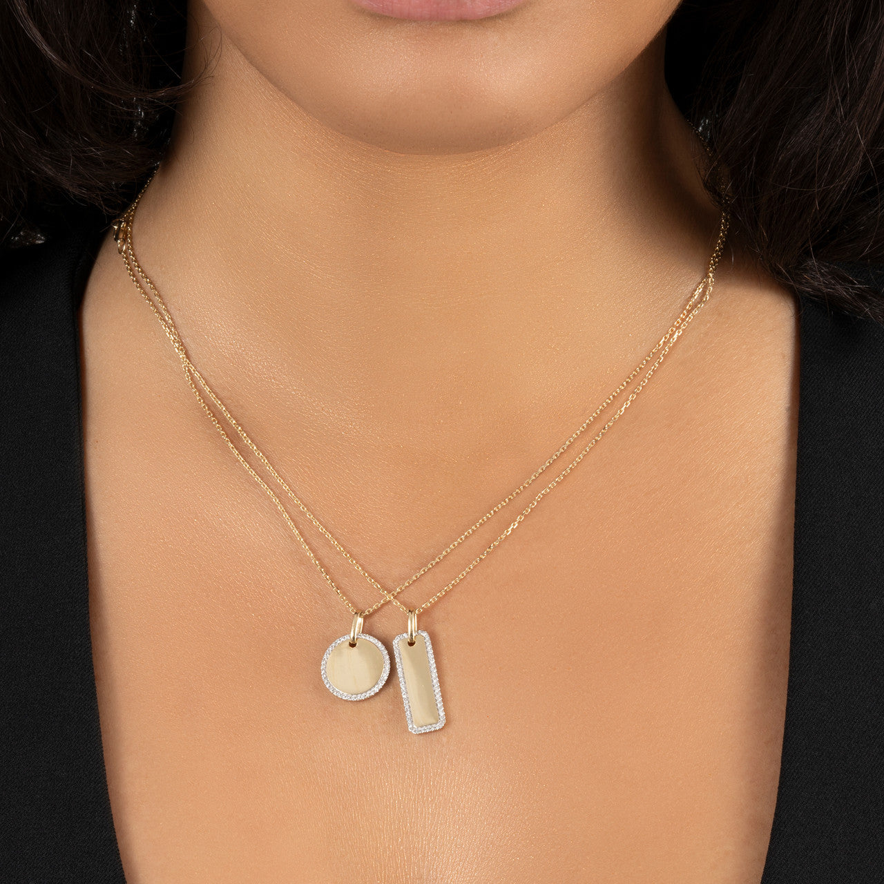 Round Diamond Border Dog Tag Necklace, 14k yellow gold - URBAETIS Fine Jewelry