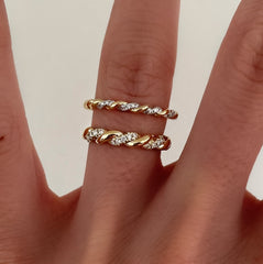 Twisted Gold and Diamond Ring, 14k yellow gold - URBAETIS Fine Jewelry