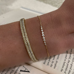 Diamond Wheat Bangle, 14K Yellow Gold, 1.08 carats- URBAETIS Fine Jewelry