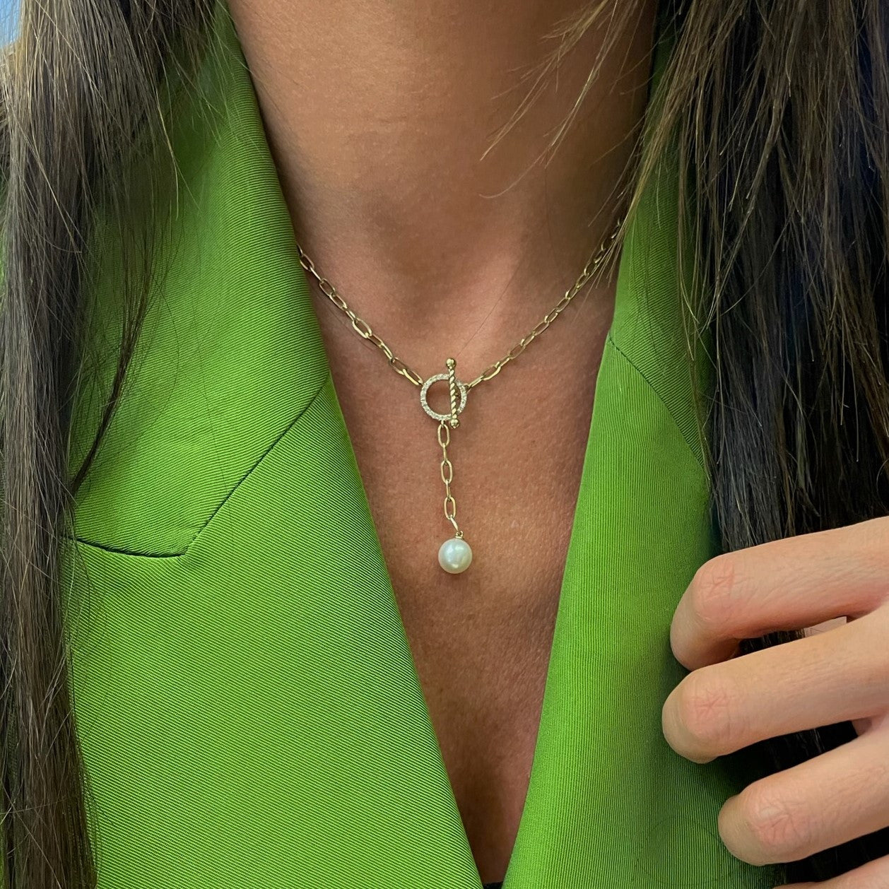 Pearl and Diamond Long Link Lariat, 14K Yellow Gold- URBAETIS Fine Jewelry