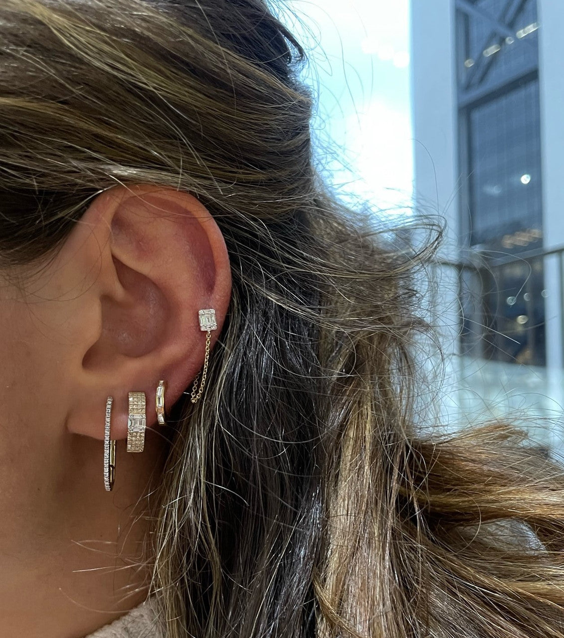 Emerald illusion Chain Earrings, 14K yellow Gold- URBAETIS Fine Jewelry