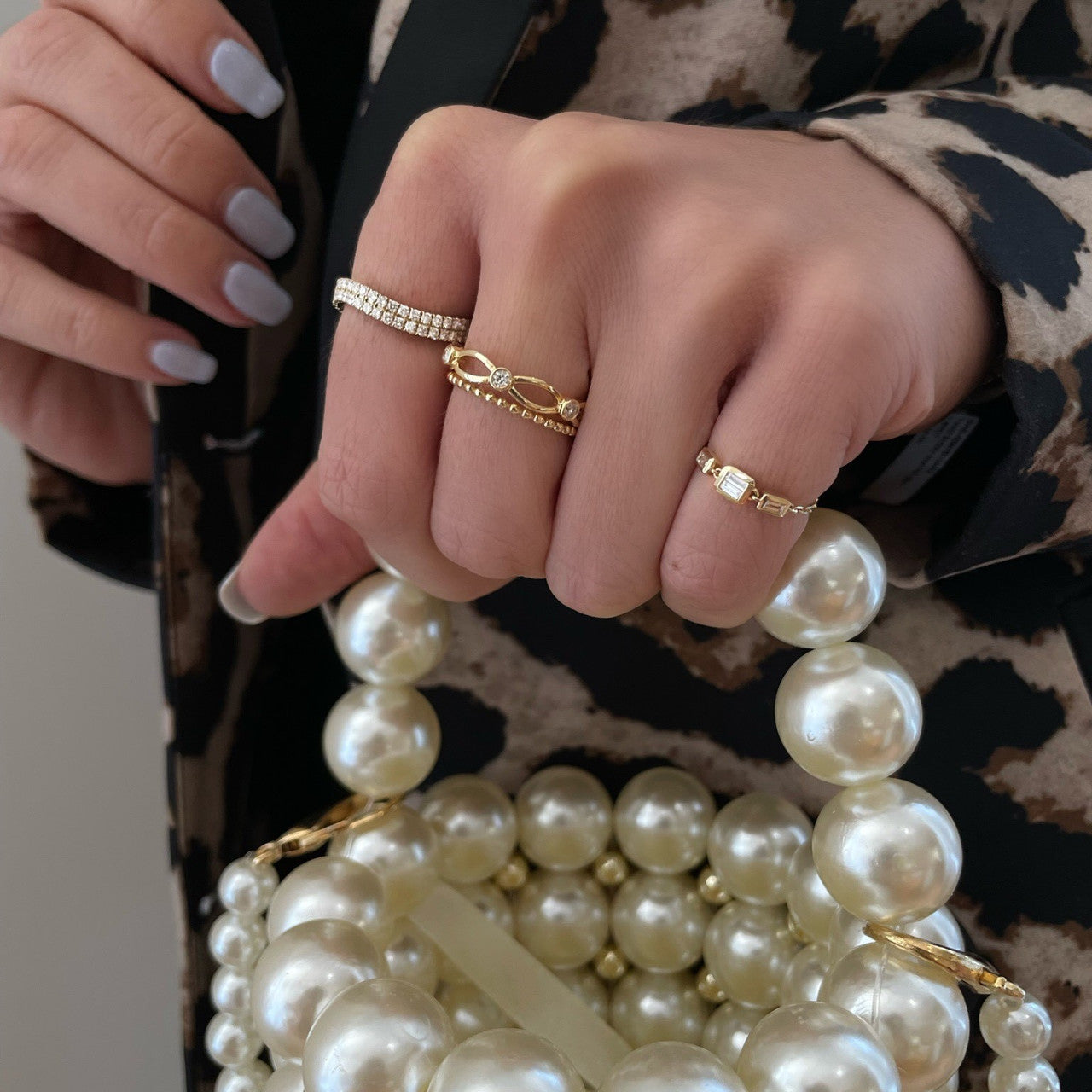 Bezel Baguette Chain Ring, 14K Yellow Gold- URBAETIS Fine Jewelry