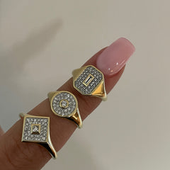 Pave' and Round Diamond Signet Ring, 14k Yellow Gold - URBAETIS Fine Jewelry